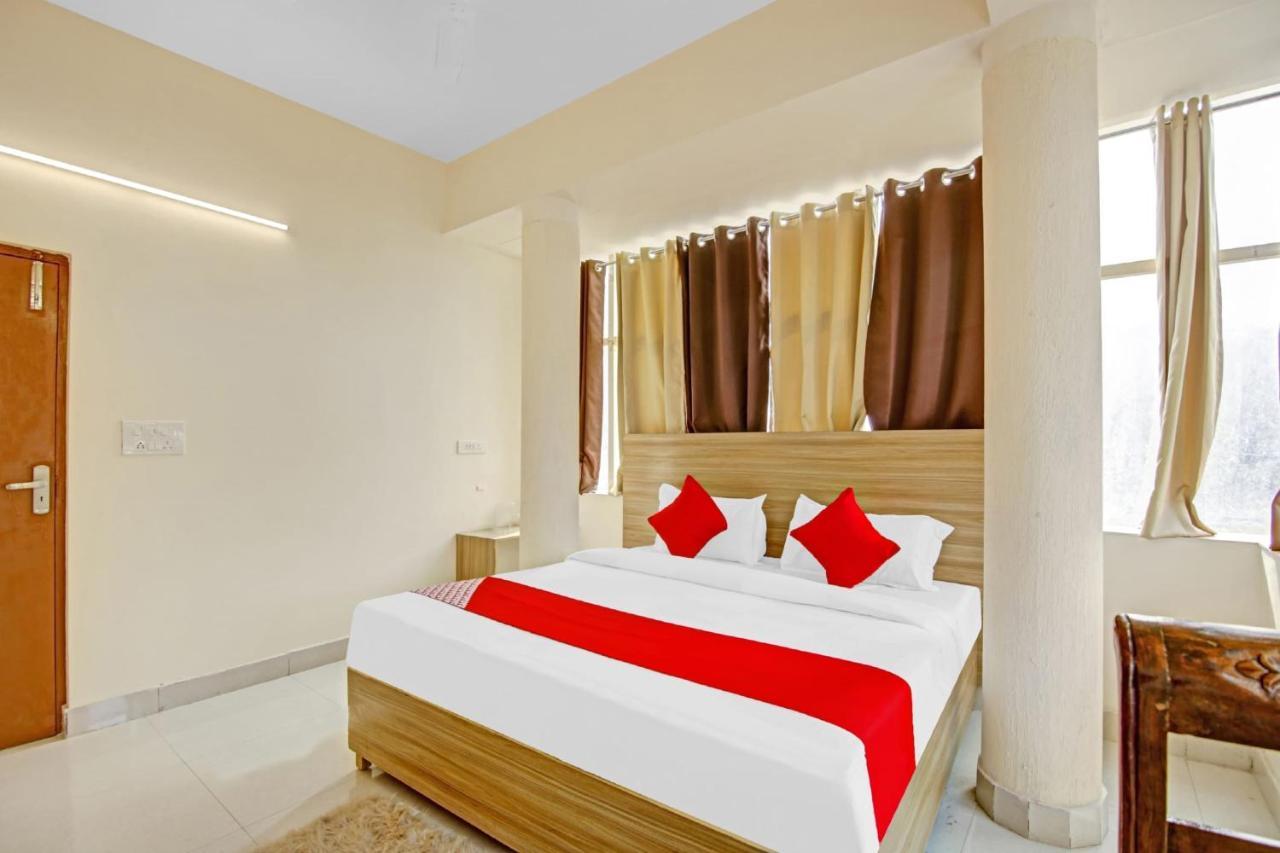Oyo Flagship 80772 Hotel The Grand Rdc Ghaziabad Eksteriør bilde