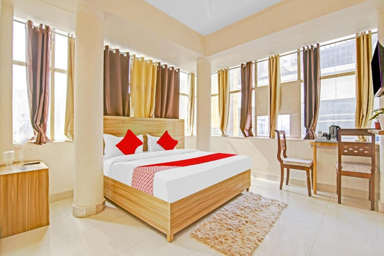 Oyo Flagship 80772 Hotel The Grand Rdc Ghaziabad Eksteriør bilde